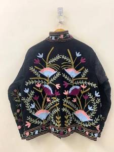 Blouson Bomber en Velours de Coton Brodé Suzani à Motifs Floraux, Réversible, Style Bohème Vintage, Taille Unique, Vêtement Ethnique – Prix Usine - Product Image 2