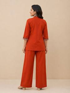 Conjunto Étnico Naranja para Mujer con Diseño Bordado, Mangas Tres Cuartos, Corte Holgado, Casual, para Todas las Temporadas, Estilo India-Pakistán - Product Image 4