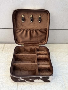 Hand Tooled Leather Big Size Jewelry Storage Box Organizer Handmade <b>Makeup</b> Box Square Fashionable Cute Cowhide Organizer Box - Product Image 6