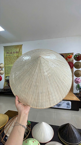 Chapeau vietnamien Non La Hat en gourde sculptée à la main, le plus vendu |   Artisanat décoratif écologique pour accessoires photo - Product Image 5