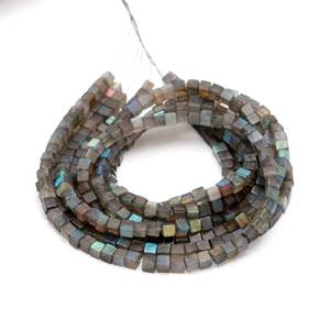 Natural Labradorite Box Shape Gemstone Beads Strands 4.5-5mm Loose Labradorite Beads For Jewelry Bracelet Making Wholesale Bulk - Product Image 4