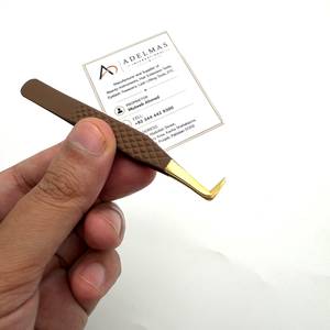 Pince à épiler pour cils 90 degrés, fine et élancée, en forme de L, avec poignée à motif diamant, revêtement brun mat, pour pointe de cils de précision - Product Image 3