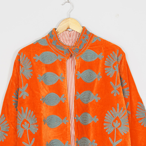 Women Velvet Embroidered <b>Quilted</b> <b>Jacket</b> O-Neck Regular Sleeve Floral Boho Style Winter Coat Handmade Suzani <b>Pattern</b> Reversible - Product Image 3