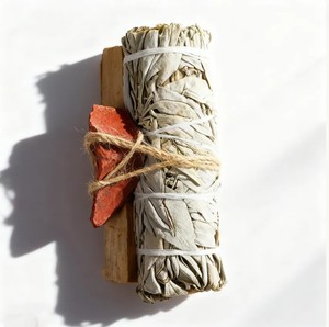 ชุดสมุนไพรไวท์เสจทำมือธรรมชาติ พร้อมคริสตัลปาโลซานโต เป็นมิตรต่อสิ่งแวดล้อม สำหรับทำความสะอาดบ้านใหม่ เพื่อพลังบวก - Product Image 4