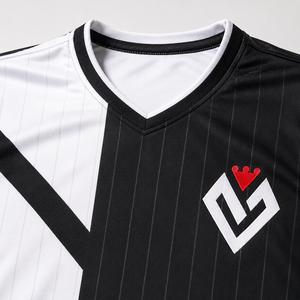 Uniforme de Fútbol al por Mayor Modelo 2026 de Calidad Superior, Servicio OEM, Logotipo y Estilo Personalizados, Uniforme de Fútbol Cómodo y Transpirable - Product Image 5