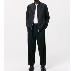 Chaqueta Bomber de Invierno Personalizada con Etiqueta Privada para Hombre, Chaqueta Bomber Ligera con Logotipo y Diseño Personalizados, Corte Ajustado - Product Image 3