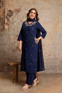 Conjunto de traje de diseñador viral de algodón azul marino premium de 60x60 con kurta bordada, pantalones a juego y dupatta para mujer, ropa étnica. - Product Image 4