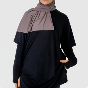 Hauts d'entraînement modestes pour femmes grandes tailles en polyester biologique et élasthanne respirant à col montant pour le yoga, la gym et les activités sportives - Product Image 3