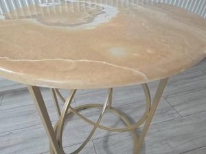 Table basse en marbre de qualité supérieure avec base en métal doré, meubles contemporains pour salon, table d'appoint décorative - Product Image 2