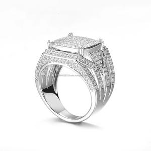 Anillo de Compromiso Clásico Cuadrado con Moissanita, Banda Completa con Incrustaciones Brillantes en Plata de Ley 925 con Engaste de Puntas para Regalos de Aniversario - Product Image 3