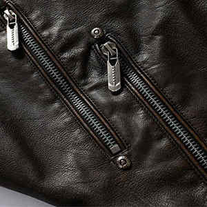 Chaqueta de Motociclista de Cuero Marrón Vintage Personalizada para Hombre, con Hombros Acolchados, Cuello Alto, Corte Ajustado, para Invierno - Product Image 6