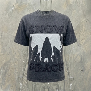 T-shirt en coton surdimensionné pour homme, imprimé Snow Grace Wolf Pack, manches courtes, col rond, coupe décontractée - Product Image 3