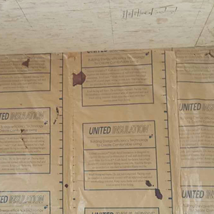 Isolation en fibre <span class=keywords><strong>de</strong></span> <span class=keywords><strong>verre</strong></span> pré-coupée UET R-21 avec revêtement kraft pour toiture/plafond et murs intérieurs/extérieurs - Product Image 4