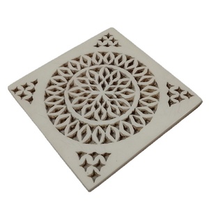 Indian Wholesale Exporter Offers New Classic Design Square Shape Wooden Coaster Set Resin Pad Table Decoration Accessories Sale - Product Image 1