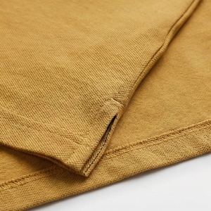 Polo à manches courtes pour homme, jaune moutarde, coton piqué, anti-rides, coupe classique, tricot uni, design décontracté - Product Image 5