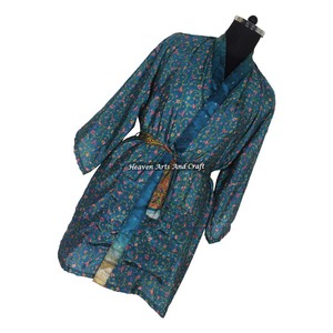KS010 Hermoso Kimono Vintage de Seda, Sari Corto de Seda Hecho a Mano para Mujer con Bolsillos y Cinturón OEM - Product Image 3