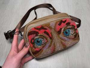 กระเป๋าสะพายหนังปักลายตาประดับลูกปัด - Product Image 2