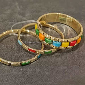 Collection de bracelets en laiton Boho Luxe Bracelet de mode réglable fait à la main pour les femmes chics - Product Image 1