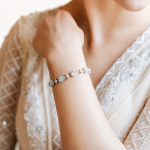 Elegante Pulsera de Tenis con Diamantes de Corte Pera y Halo de Moissanita, Plata de Ley 925, Regalo de Aniversario de Bodas para Mujer - Product Image 3
