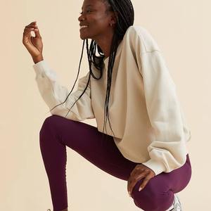 Sweat-shirt à col rond pour femme, design tendance, dernière collection, hiver, noir et beige, 100% coton molletonné, coupe décontractée, personnalisable à l'avant - Product Image 4