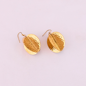 Boucles d'oreilles pendantes Golden Orbit, élégantes et tendance pour femmes - Product Image 1