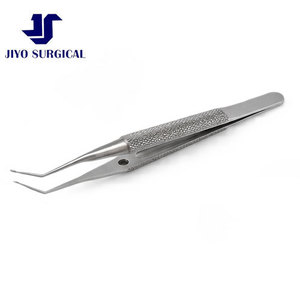 Pinzas Quirúrgicas Reutilizables O'Gawa de 4 1/4 Pulgadas con Eje Angulado de Precisión y Plataformas Anchas para Ataduras - Product Image 1
