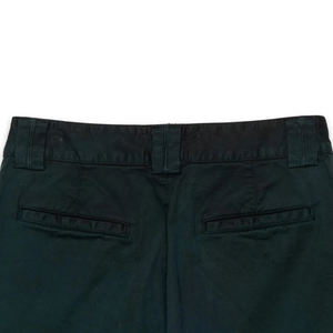 Shorts à effet dégradé pour garçons avec logo personnalisé, poches latérales et poches arrière, fabriqués en coton extensible pour plus de confort - Product Image 5