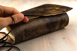 2024 diario de cuero de búfalo hecho a mano Vintage cuero encuadernado diario dibujo viaje Bloc de notas cubierta de cuero planificador cuaderno - Product Image 5