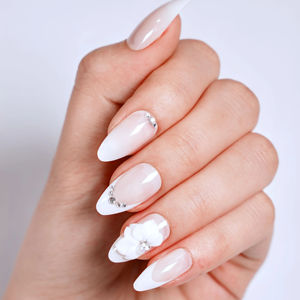 Faux ongles à presser personnalisés, vert chromé, French manucure, en gros, motif étoile, forme amande, estampage doré, taille moyenne - Product Image 1