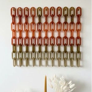 Décoration murale moderne en résine écologique colorée en forme d'ange avec maillons de chaîne pour salon, chambre et bureau - Product Image 1