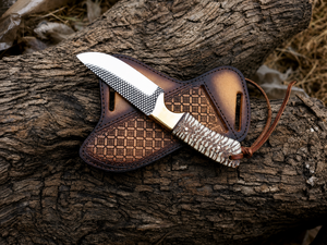 Couteau Skinner en acier Damas avec manche en résine de cône de pin et étui en cuir, couteau à lame fixe personnalisé pour le camping en plein air - Product Image 3