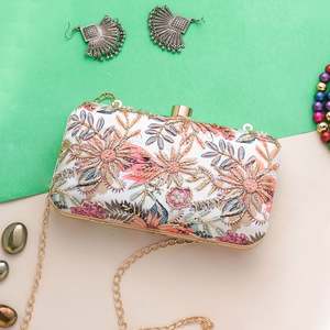 Bolso de Mano Casual de Moda con Bordado de Media Luna Estampada Hecho a Mano para Mujer, Cartera de Noche de Diseñador para Novia/Boda - Product Image 3
