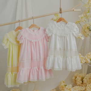 ชุดเดรสเด็กพรีเมียม คอลเลคชั่นเมอร์เลียห์ ปี 2025 ทรงตรง คอโอ ประดับลูกปัดและเลื่อม แต่งผ้าทูลล์ ความยาวระดับเข่า สไตล์หวานๆ จากเวียดนาม - Product Image 5