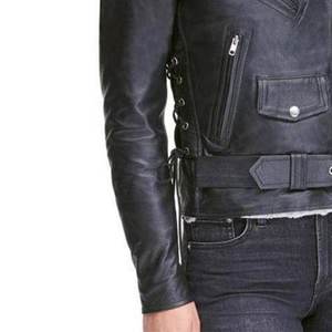 Chaqueta de mujer negra con cremallera y logotipo personalizado, estilo vintage para invierno, chaqueta bomber de cuero genuino, estilo streetwear. - Product Image 6