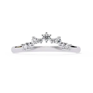 Bague de mariage en or massif 10K 14K 18K avec couronne de diamants de laboratoire et contour en grappe, certifiée IGI, bijoux fins - Product Image 1