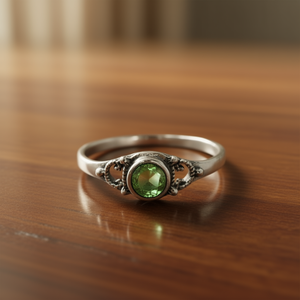 2.0 Grams Fine <b>Peridot</b> <b>Ring</b> - Product Image 3