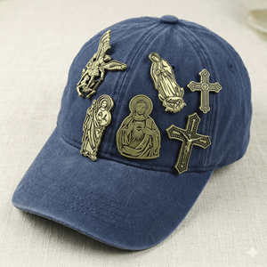 Fournisseur de Confiance : Épingles de chapeau en forme de croix catholique personnalisées en gros avec carte de support pour les détaillants - Product Image 1