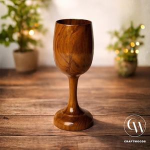 Verre à vin en bois artisanal CRAFTWOODS, design minimaliste incurvé, pour cocktails et soirées - Product Image 5