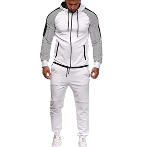 Conjunto de Sudadera y Pantalones Deportivos Premium Personalizados al por Mayor, de Felpa Gruesa - Product Image 5