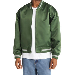 Chaqueta Varsity Blanca y Azul Personalizada al por Mayor para Hombre con Cuello Alto de Satén de Alta Calidad y Logotipo Frontal - Product Image 2