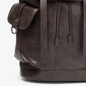 Mochilas de Cuero Genuino Personalizadas a Bajo Precio, Modernas, con Bolsillos Personalizados y Ajustables - Product Image 4