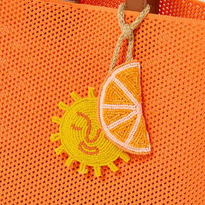 Porte-clés élégant et luxueux en alliage artisanal avec breloque araignée brodée de perles - Durable, imperméable, élégant, design personnalisé et mignon - Product Image 1