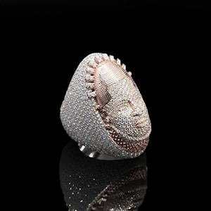 Bague de déclaration élégante en moissanite entièrement sertie, avec monture griffe, pour fiançailles, mariage et anniversaire - Product Image 3