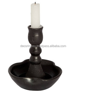 Premium Choice Pilgrim Home & Hearth 17503 Lakewood Chimenea Candelabro Portavelas en bronce desgastado. - Product Image 2