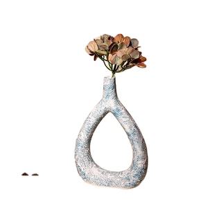 แจกันเซรามิคทรงสามเหลี่ยมสีเขียวอมฟ้าลายเท็กซ์เจอร์ทันสมัย ของตกแต่งบ้านสไตล์อาร์ตเดโค สำหรับใช้ภายในอาคาร - Product Image 1