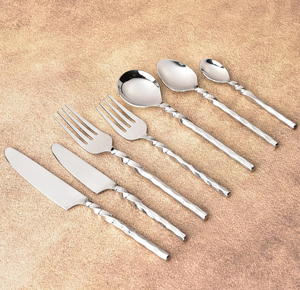 Ensemble de couverts de luxe en acier inoxydable torsadé, martelé, argenté et poli, dans un coffret cadeau, ensemble de couverts élégants réutilisables avec logo personnalisé - Product Image 6