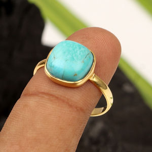 Bague Arizona Turquoise Gemstone 10x10mm Coussin 18K Micron Plaqué Or 925 Sterling Silver Bezel Setting Christian Wedding Party - Product Image 4