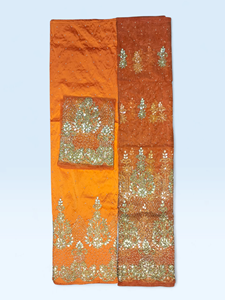 Tissu George perlé orange fait main avec broderie or et argent, détails en sequins et bordure ornée pour tenues africaines - Product Image 3