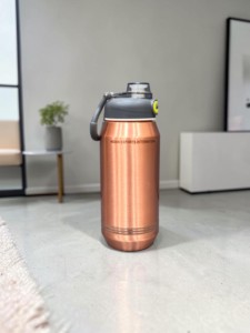 Bouteille d'eau Copper Grip de chez Indian exports international. (Cuivre pur certifié) - Product Image 1