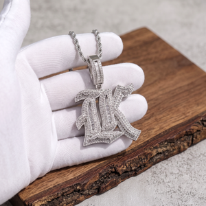 Colgante Personalizado de Letra 'H' Estilo Hip Hop con Incrustaciones de Moissanita, Piedras Redondas y Baguette, Plata 925 - Product Image 4